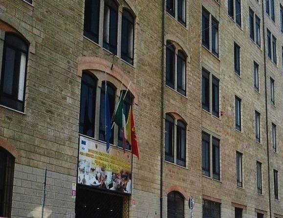 Apartament Dimora Di Maury A Due Passi Dai Trasporti E Da Ballaro Palermo Buitenkant foto